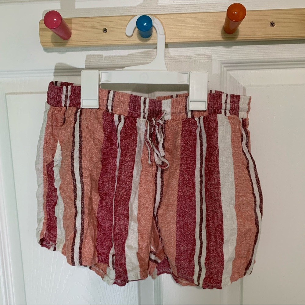 XS Universal Thread linen shorts